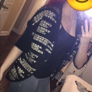 Soft and comfy sweater. Medium. Never worn out